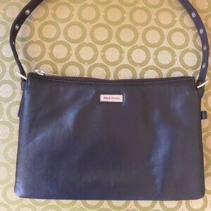 Wilson leather shoulder bag